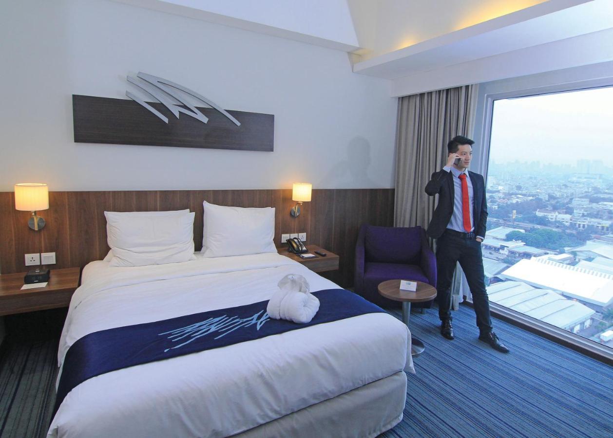 Holiday Inn Express Jakarta Pluit Citygate By Ihg Dış mekan fotoğraf